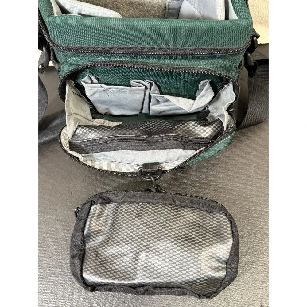 Lowepro Nova 1 Camera Bag Unisex Small Green Vintage Sturdy Canvas Shoulder Bag